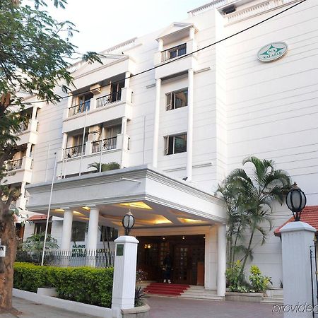 Nalapad'S Hotel Bangalore International Zewnętrze zdjęcie