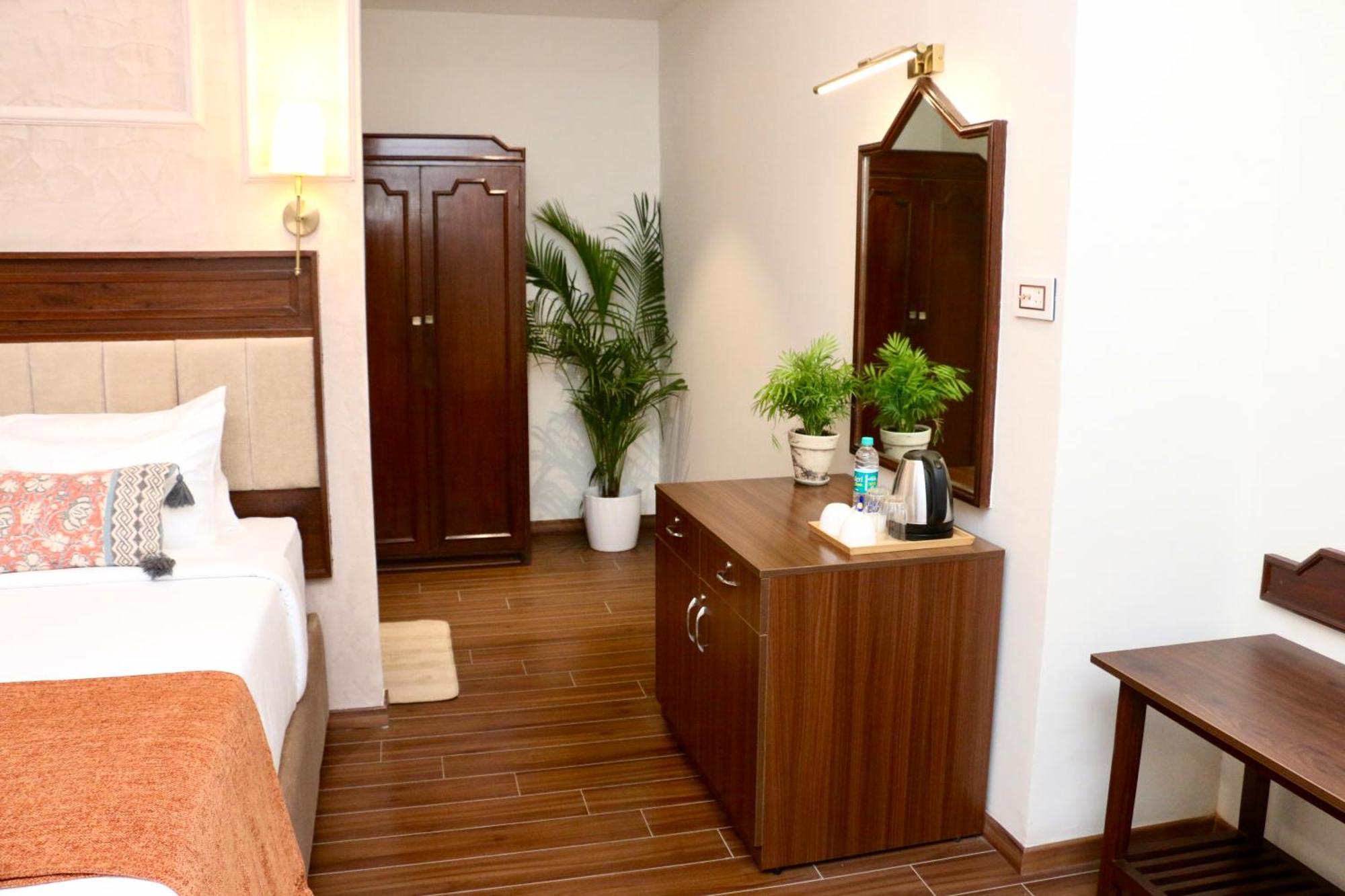 Nalapad'S Hotel Bangalore International Zewnętrze zdjęcie