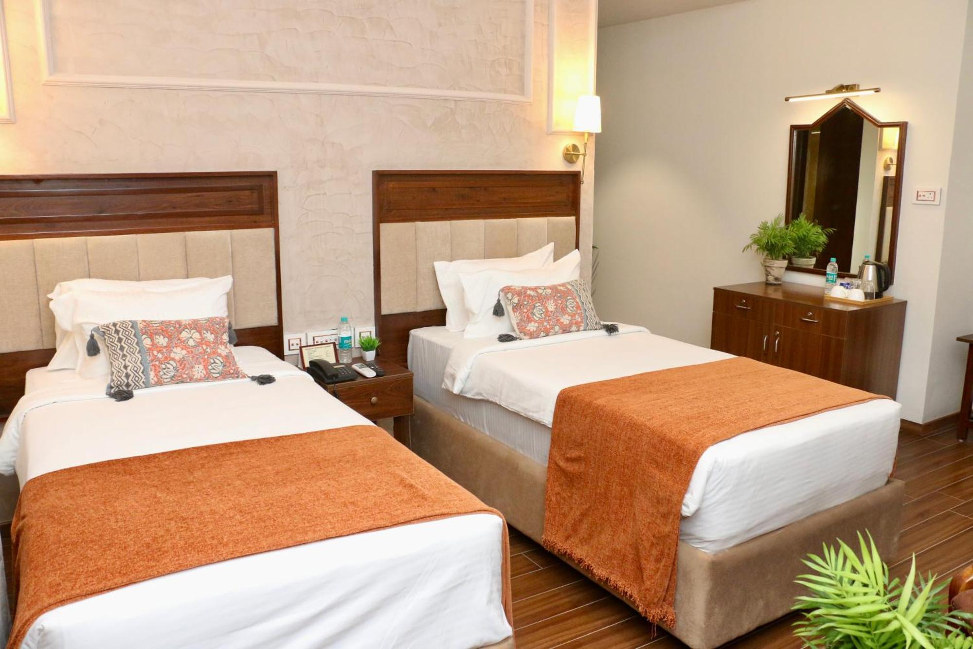Nalapad'S Hotel Bangalore International Zewnętrze zdjęcie