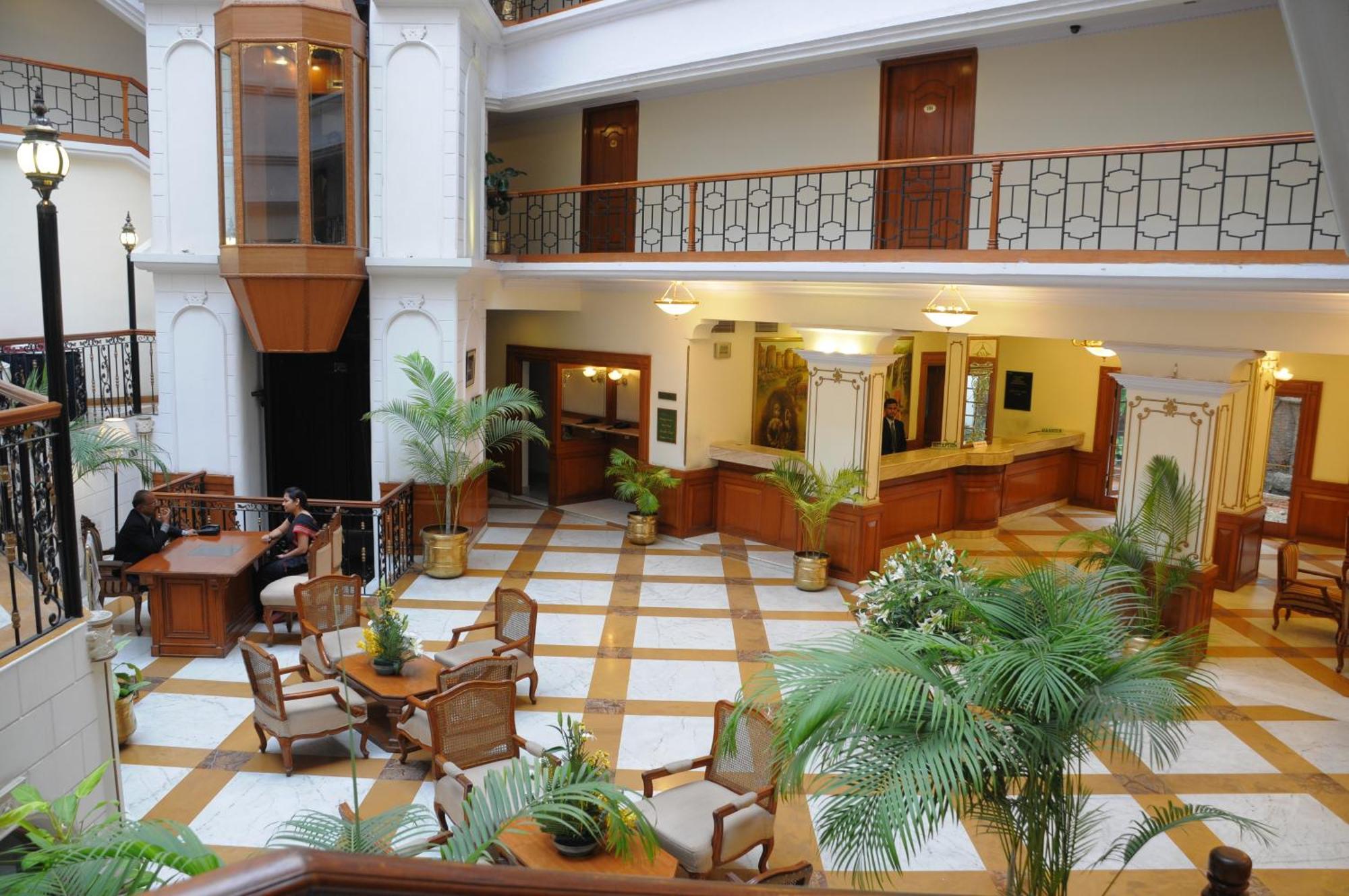 Nalapad'S Hotel Bangalore International Wnętrze zdjęcie