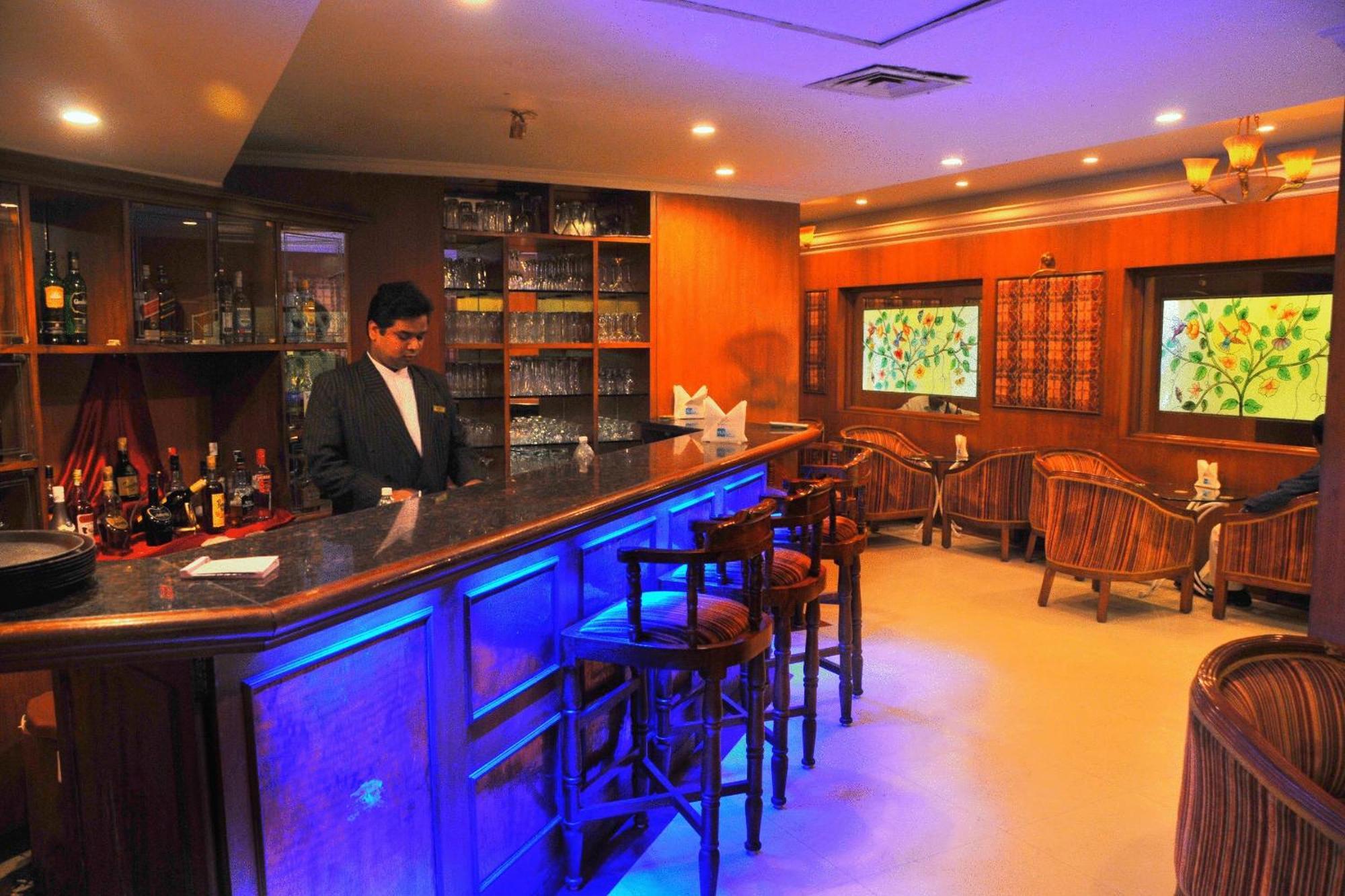 Nalapad'S Hotel Bangalore International Restauracja zdjęcie
