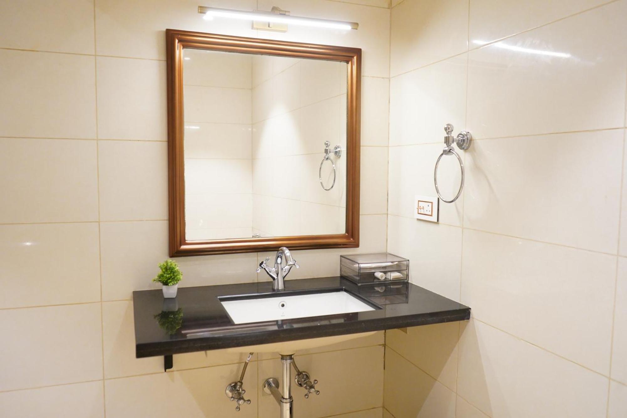 Nalapad'S Hotel Bangalore International Zewnętrze zdjęcie