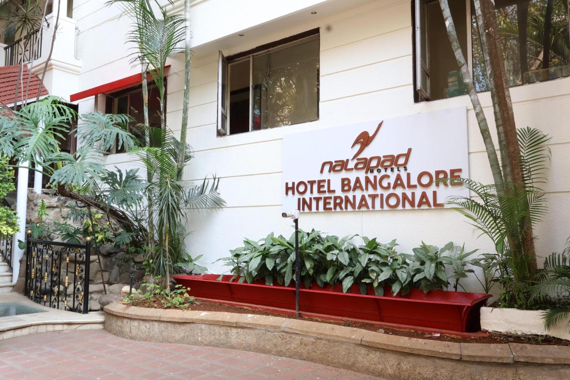Nalapad'S Hotel Bangalore International Zewnętrze zdjęcie